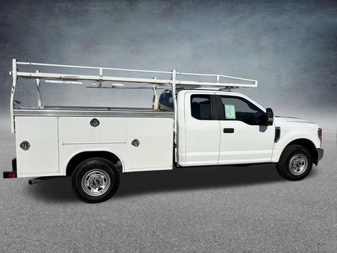 Used 2022 Ford F350 XL w/ Power Equipment Group RWD image 6