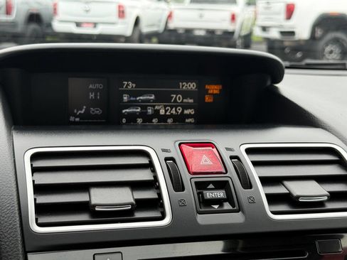 Used 2018 Subaru Forester 2.5i Premium image 24