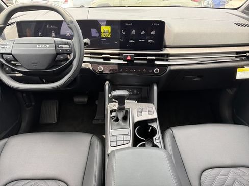 New 2026 Kia Sportage X-Line w/ X-Line Premium Package AWD/4WD image 9