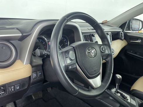 Used 2016 Toyota RAV4 Limited image 28