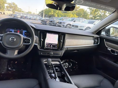 Certified 2023 Volvo S90 B6 Plus AWD/4WD image 31