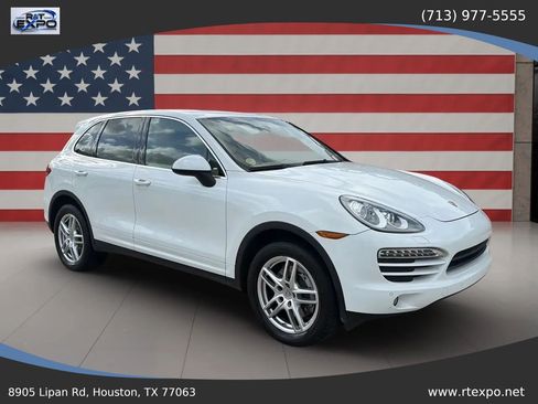 Used 2014 Porsche Cayenne AWD/4WD image 2
