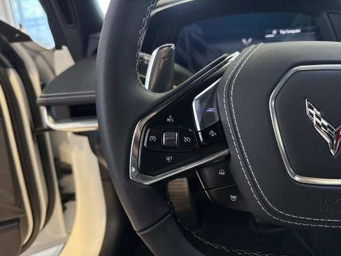 New 2025 Chevrolet Corvette E-Ray image 17