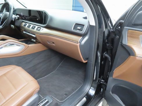 Used 2024 Mercedes-Benz GLE 350 4MATIC image 34