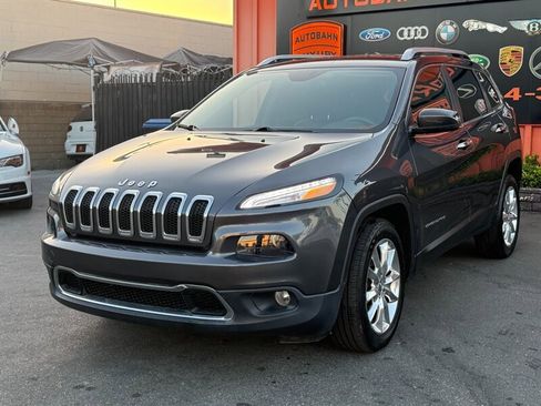Used 2016 Jeep Cherokee Limited FWD image 3