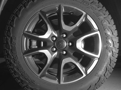 Used 2025 Jeep Compass Trailhawk AWD/4WD image 12
