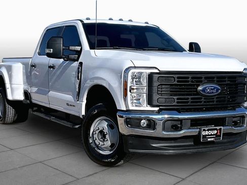 Used 2024 Ford F350 XL w/ XL Driver Assist Package image 3