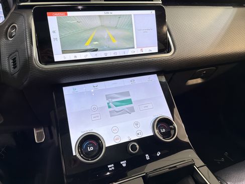 Used 2020 Land Rover Range Rover Velar R-Dynamic S image 19