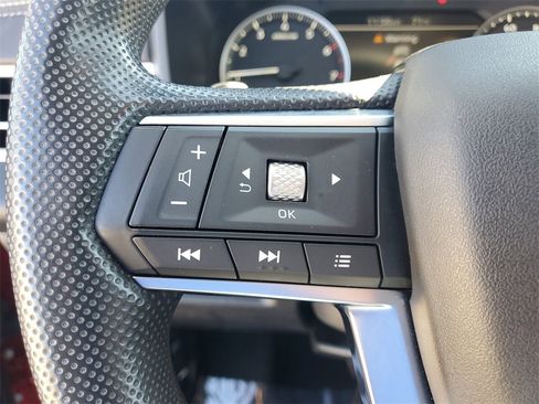 Used 2024 Mitsubishi Outlander ES image 26