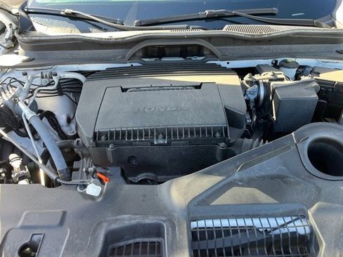 Used 2023 Honda Pilot Touring image 5