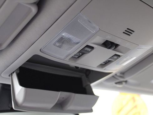 Used 2017 Toyota RAV4 XLE image 43