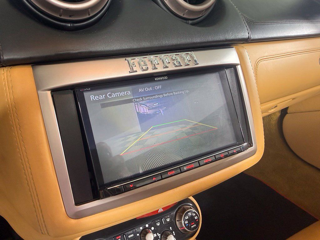 Used 2010 Ferrari California RWD image 27