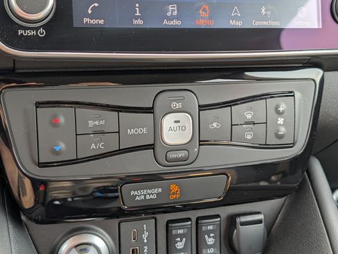 Used 2024 Nissan Leaf SV Plus FWD image 23