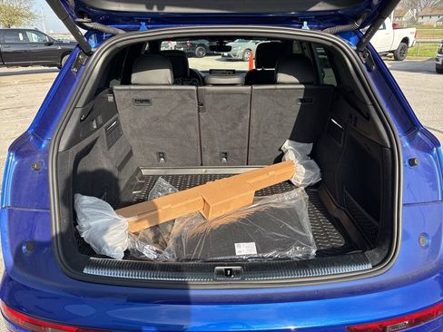 Used 2023 Audi SQ5 Premium Plus w/ Premium Plus Package image 35