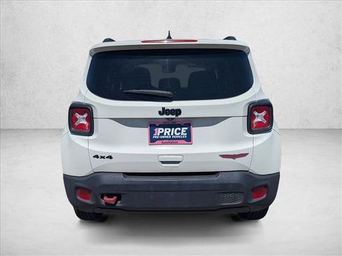 Used 2023 Jeep Renegade Trailhawk AWD/4WD image 7