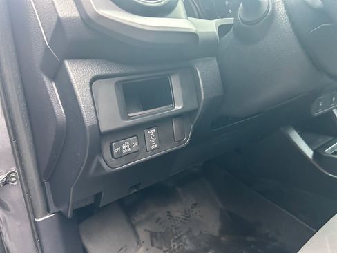 Used 2016 Toyota Tacoma TRD Sport w/ Towing Package image 21