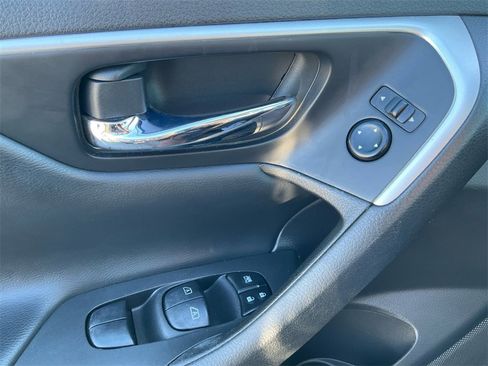 Used 2016 Nissan Altima 2.5 SV w/ Convenience Package image 26