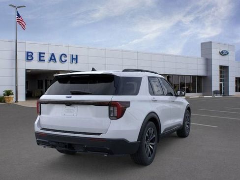 New 2026 Ford Explorer ST-Line image 8
