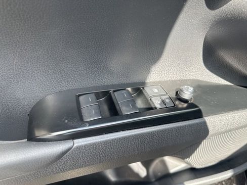 Used 2025 Toyota Camry LE image 12