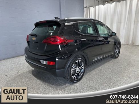 Used 2019 Chevrolet Bolt Premier w/ Infotainment Package image 3