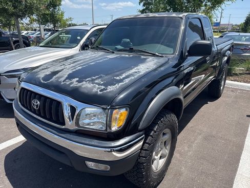 Used 2004 Toyota Tacoma PreRunner image 1