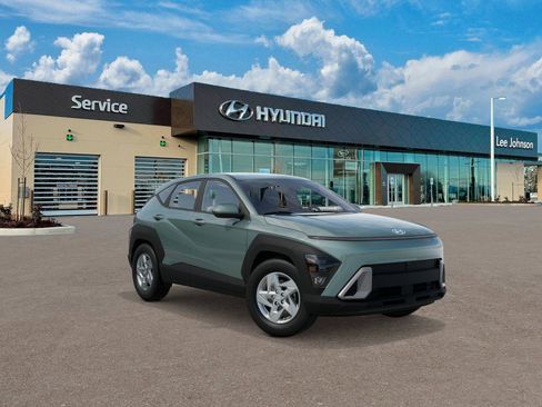 New 2026 Hyundai Kona SE AWD/4WD image 2