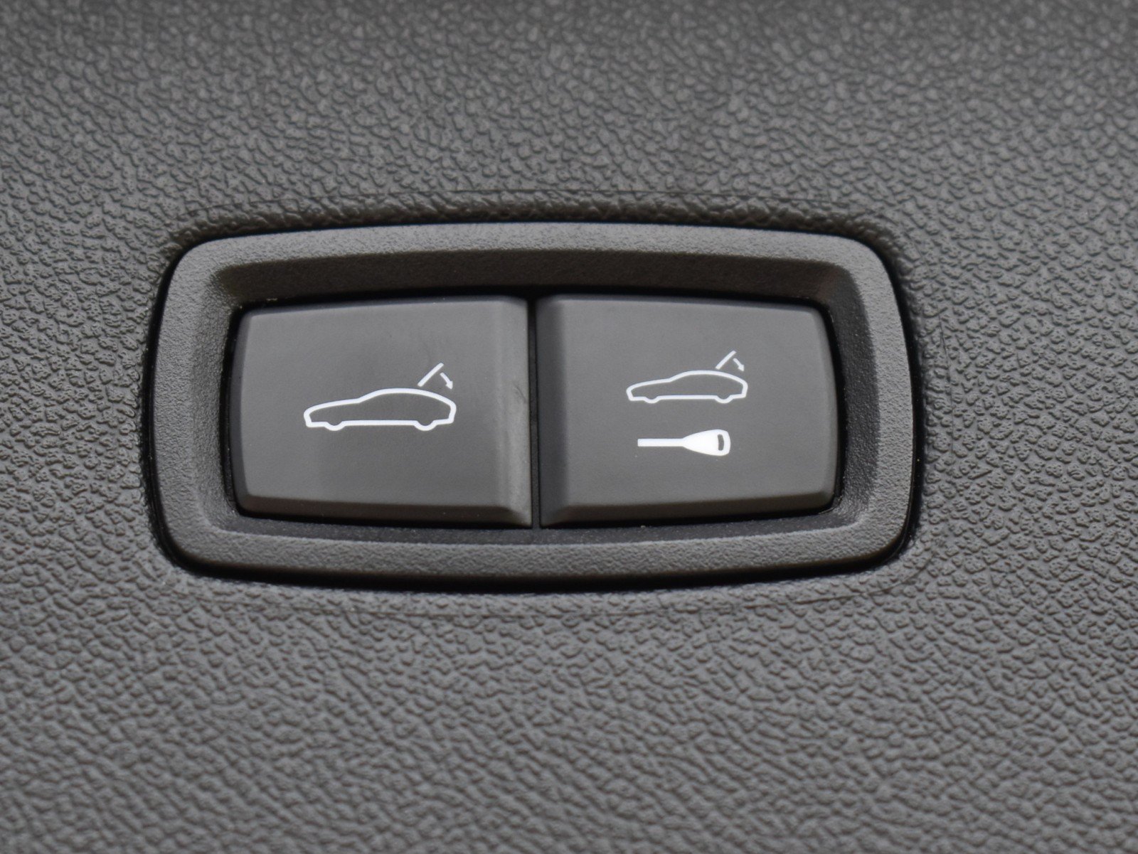 Used 2021 Porsche Cayenne AWD/4WD image 45