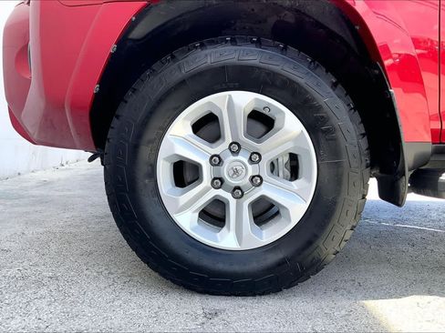 Used 2014 Toyota 4Runner SR5 RWD image 8