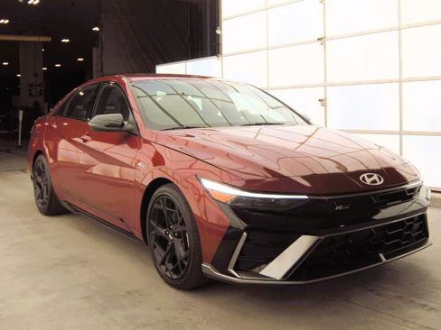 Used 2025 Hyundai Elantra N Line FWD image 2