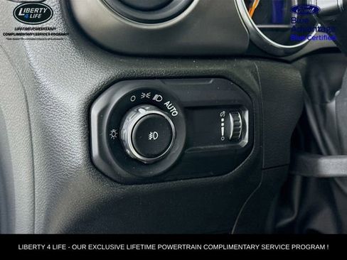 Used 2023 Jeep Wrangler Sport S image 10