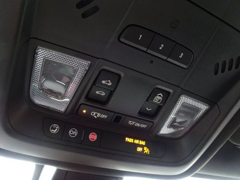 Used 2022 Chevrolet Blazer RS w/ Enhanced Convenience Package AWD/4WD image 27