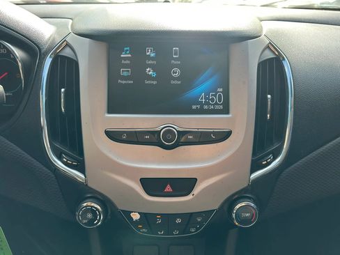 Used 2017 Chevrolet Cruze LS FWD image 22