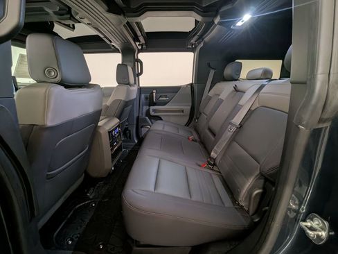 Used 2025 GMC Hummer EV 2X AWD/4WD image 14