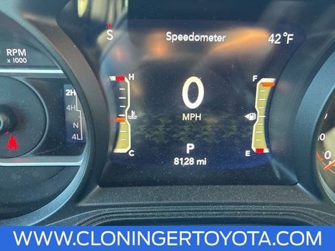 Used 2024 Jeep Wrangler Sport S image 16