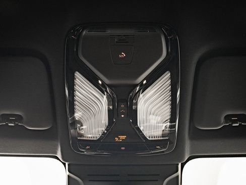 New 2026 BMW X6 xDrive40i w/ Climate Comfort Package image 43