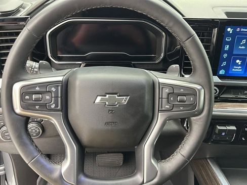 Used 2024 Chevrolet Silverado 1500 RST w/ Redline Edition AWD/4WD image 15