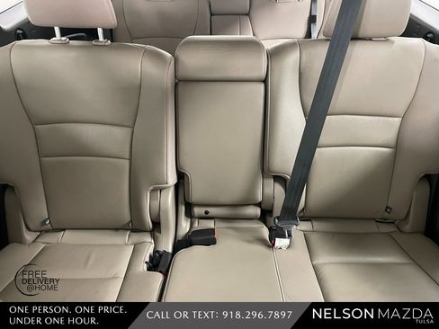 Used 2017 Honda Pilot Touring image 33