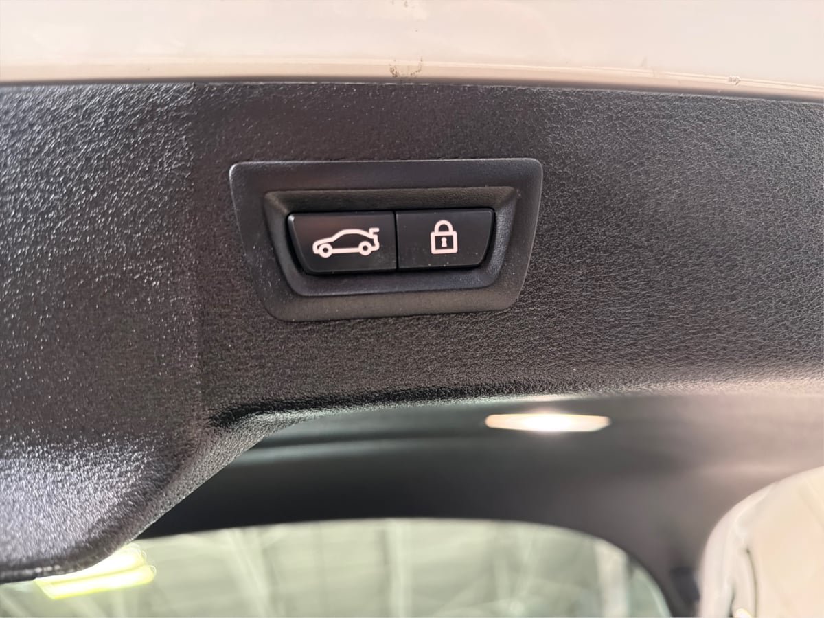 Used 2019 BMW X6 xDrive35i w/ Convenience Package AWD/4WD image 14
