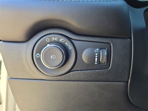 Used 2021 Dodge Durango GT image 22