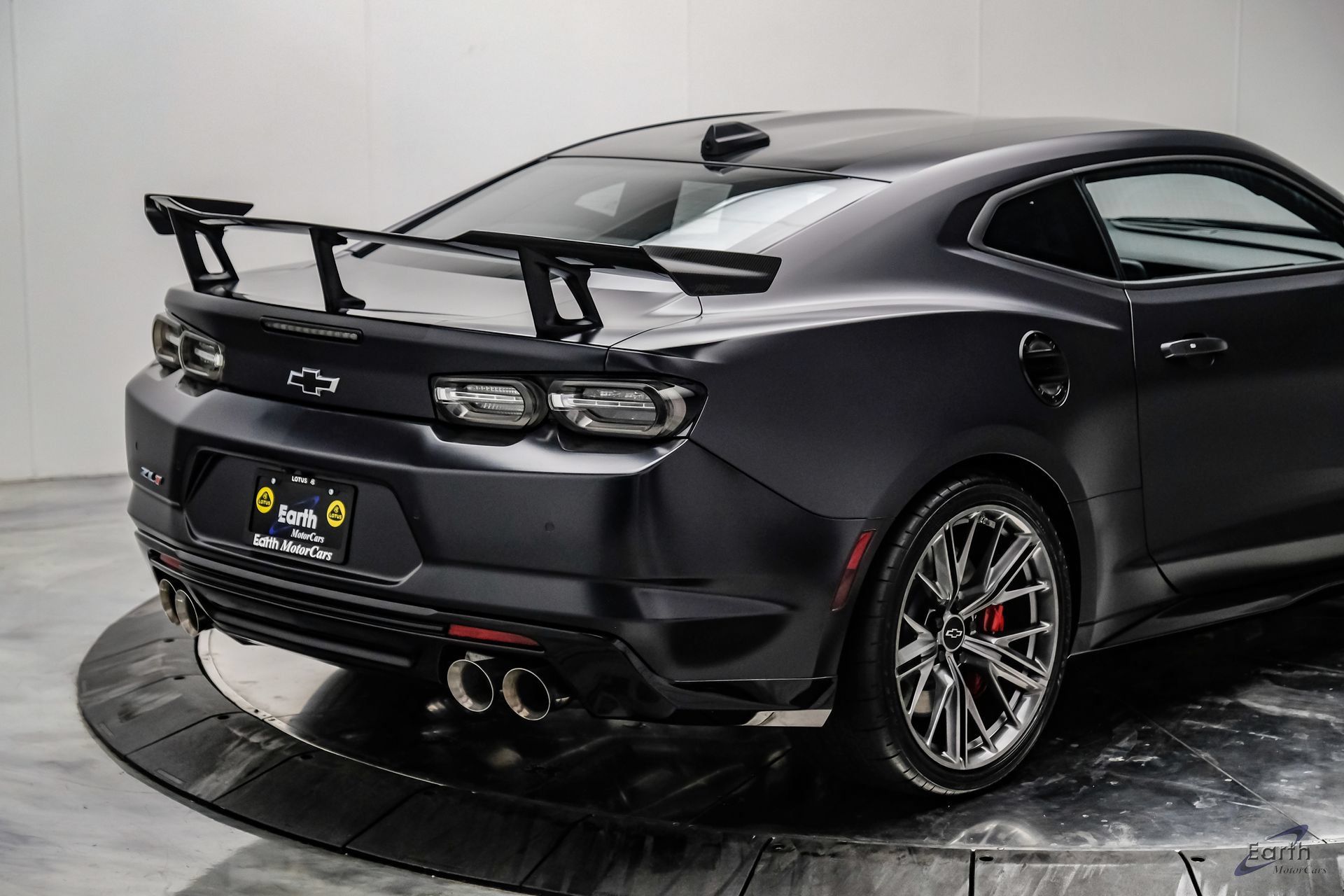 Used 2024 Chevrolet Camaro ZL1 RWD image 25
