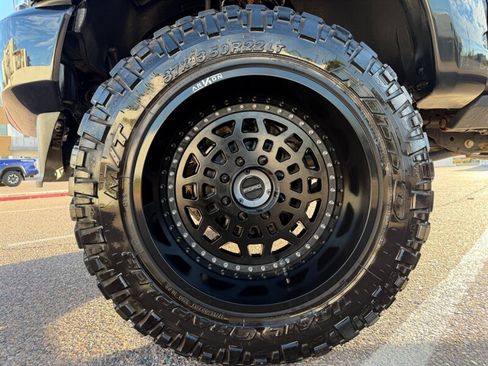 Used 2021 Ford F350 Platinum w/ FX4 Off-Road Package AWD/4WD image 13