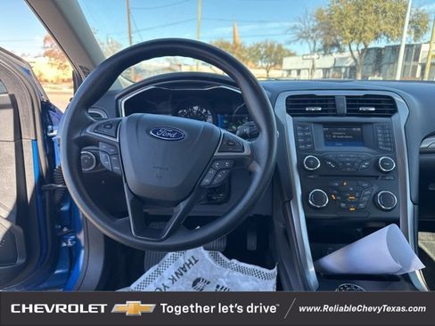 Used 2017 Ford Fusion S image 15