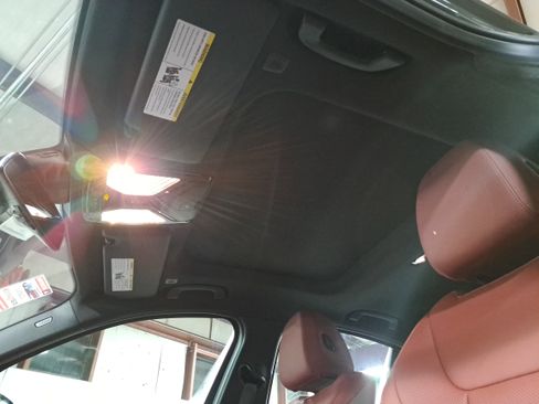 New 2026 BMW 330i Sedan w/ M Sport Package image 32