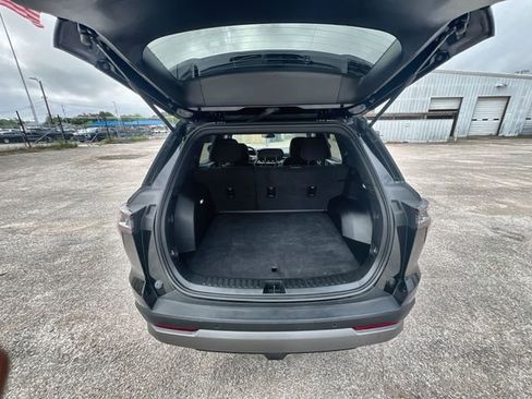 Used 2025 Chevrolet Equinox LT image 25