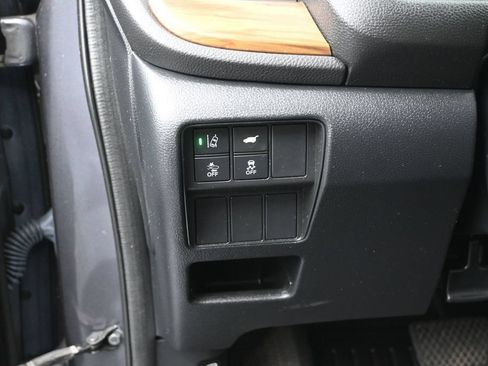 Certified 2021 Honda CR-V Touring image 21