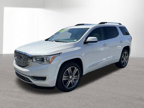 Used 2019 GMC Acadia Denali w/ Technology Package AWD/4WD image 7