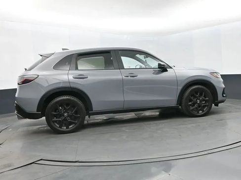 Used 2024 Honda HR-V Sport image 4