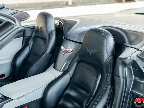 Used 2010 Chevrolet Corvette Grand Sport w/ Preferred Equipment Group image 22