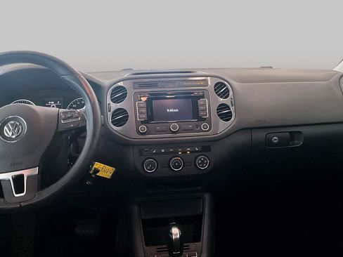 Used 2013 Volkswagen Tiguan SE AWD/4WD image 6