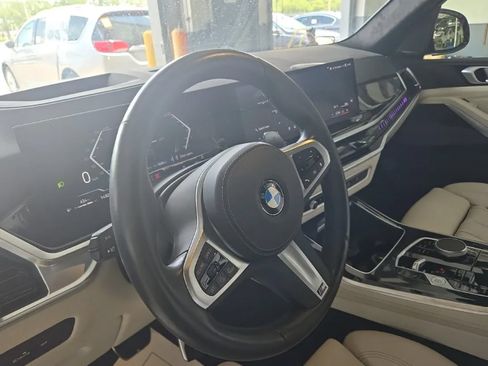 Used 2024 BMW X5 xDrive40i w/ M Sport Package AWD/4WD image 7